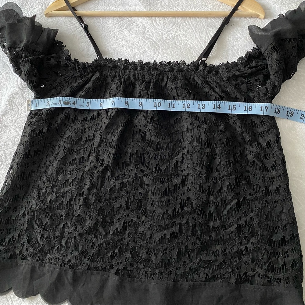 Black Cold Shoulder Semi Cropped Top - Picture 3 of 10
